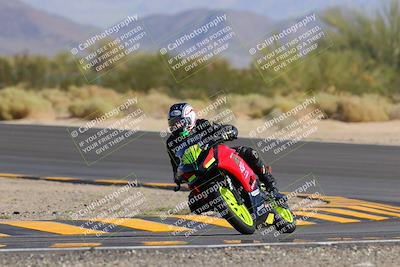 media/Oct-08-2022-SoCal Trackdays (Sat) [[1fc3beec89]]/Turn 10 (945am)/